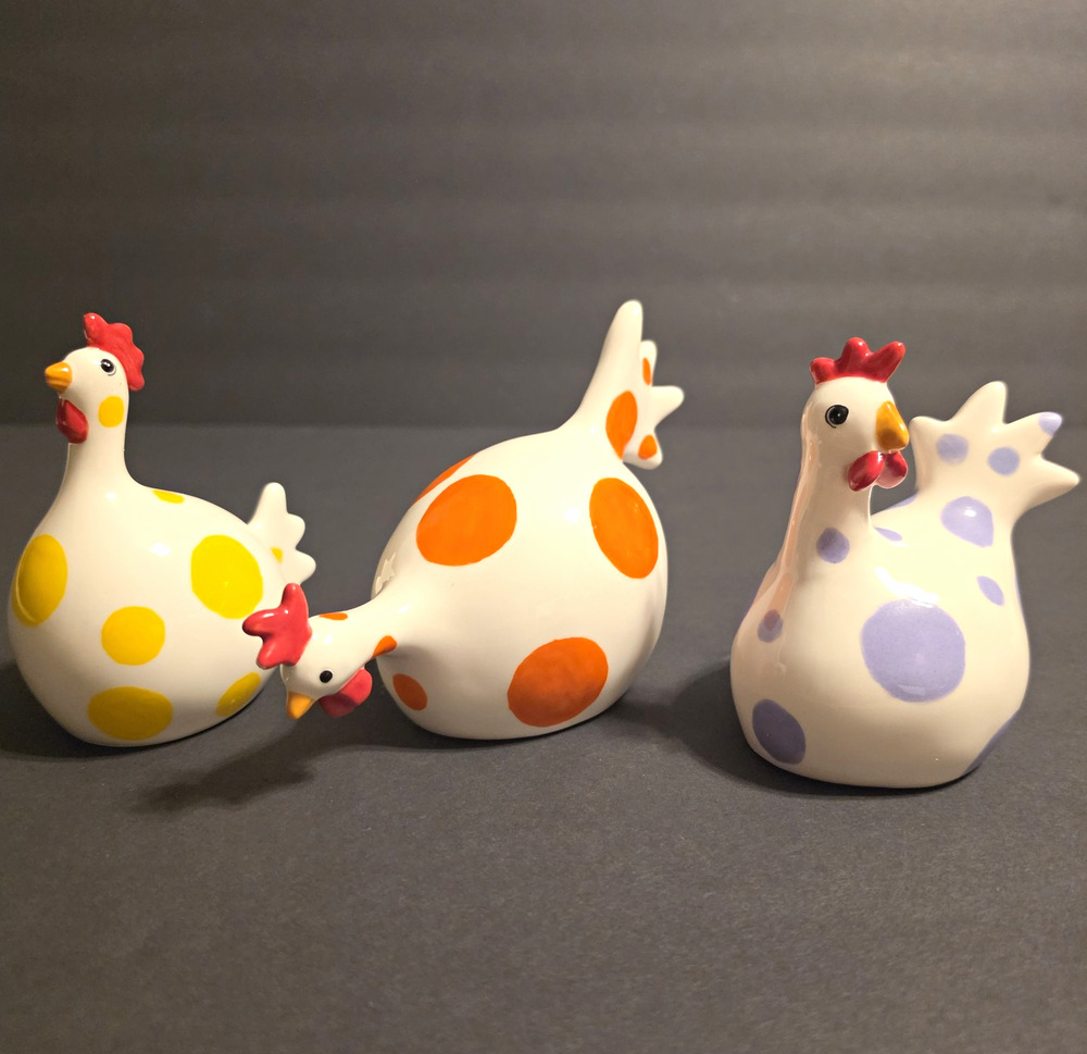 Set of 3 Ceramic Chicken Hen Figurines Polka Dot Colorful Farmhouse Decor